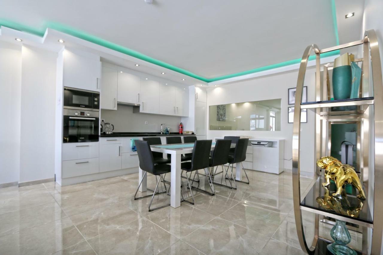 Beachfront Luxury Residence, Playas Del Duque, Puerto Banus, Марбелья Екстер'єр фото