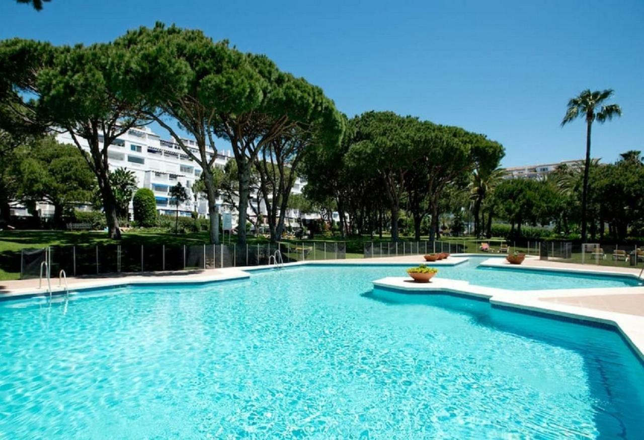 Beachfront Luxury Residence, Playas Del Duque, Puerto Banus, Марбелья Екстер'єр фото